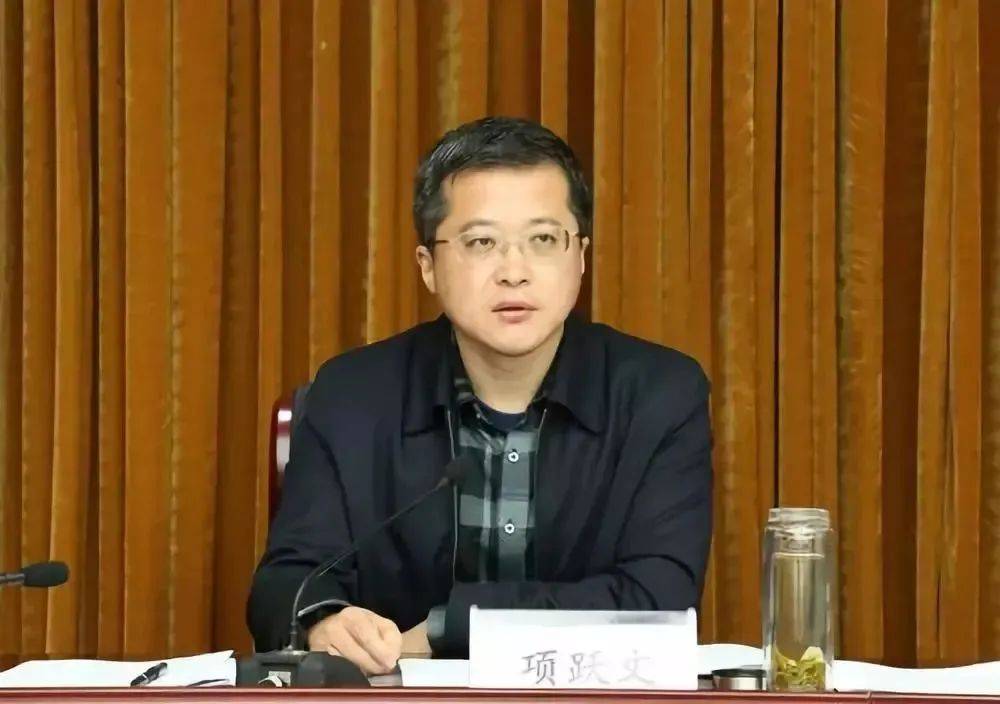 一高校党委副书记被决定逮捕,高速方案解析响应_挑战款54.19